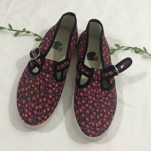Urban Outfitters ~ Floral Mary Janes ~